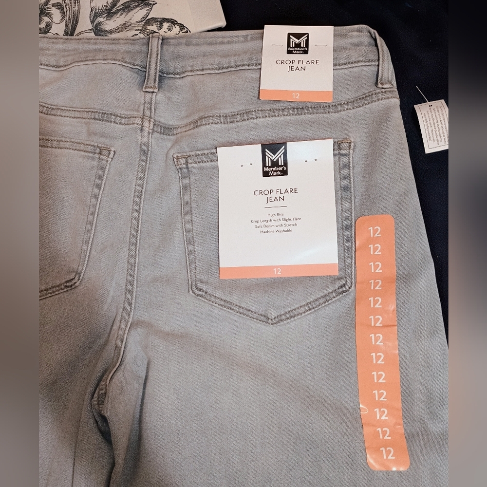 NWT Members Mark Cropped Flare Jean - Picture 3 of 3